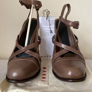Marnie Neutral Brown Leather Pumps